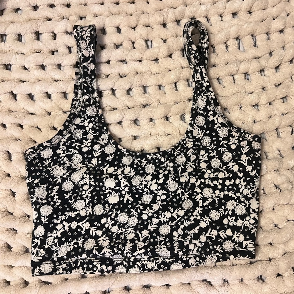 Black and White Floral Fitted Crop Tank Top